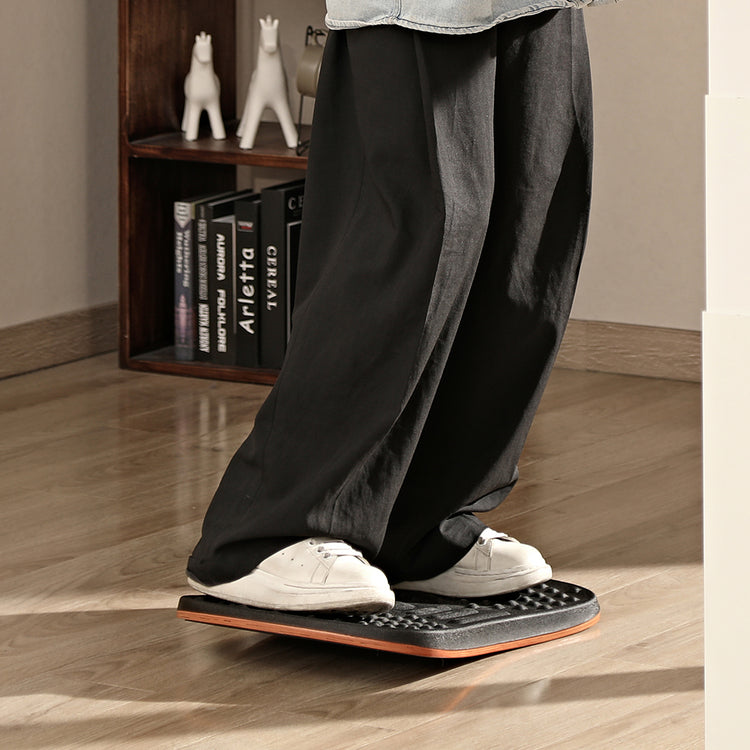 desky balance board in use