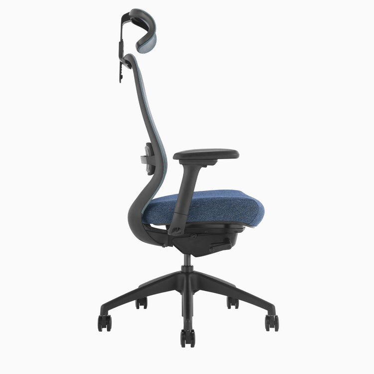 Desky coilflex system cushion chair in blue